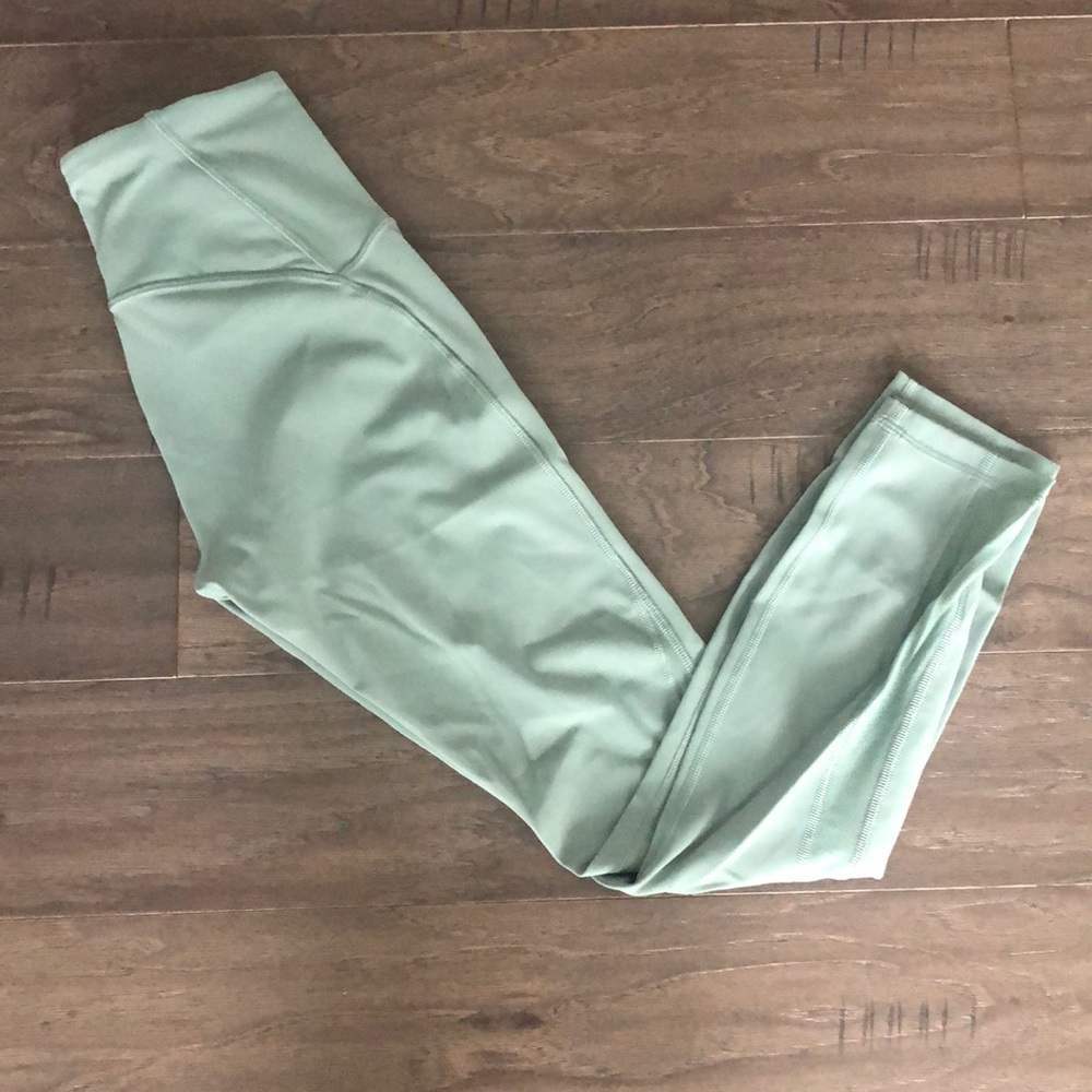 Lululemon Wunder Under Everlux 7/8 Tight
